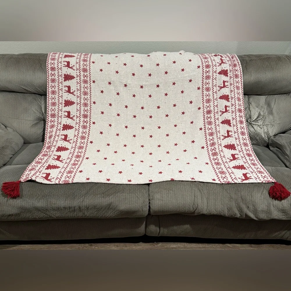 Reversible Christmas Throw Red & White With Stars Reindeer Trees Snowflakes Poms